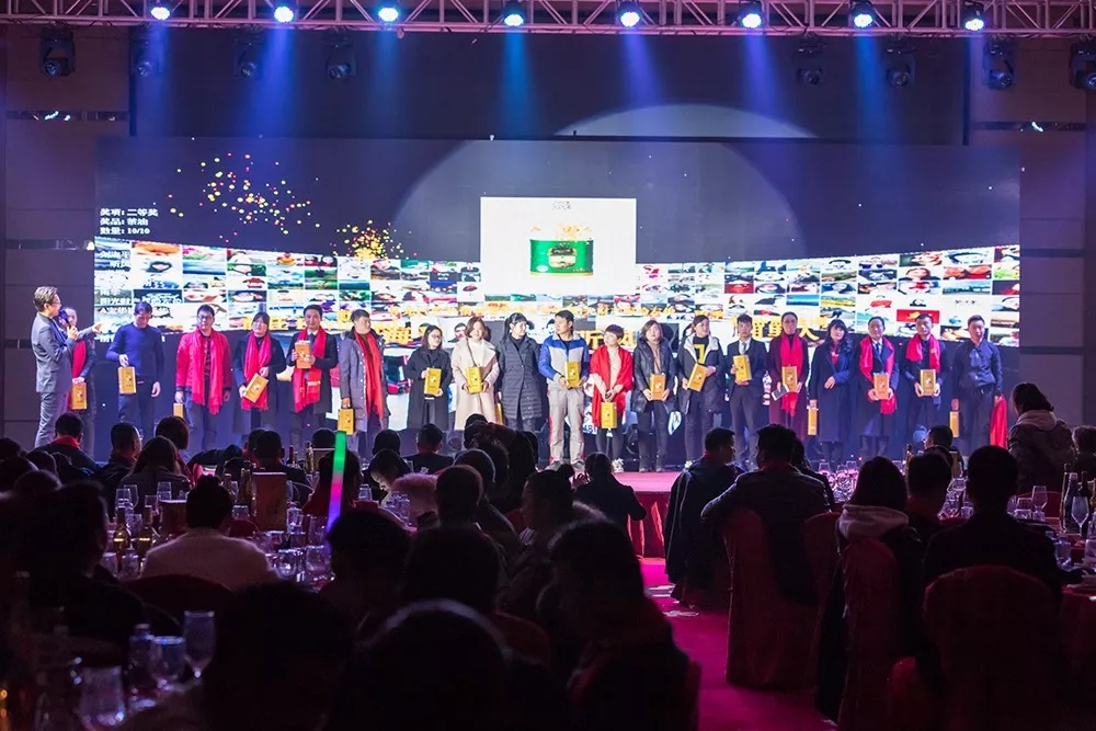 幸運(yùn)抽獎(jiǎng)  二等獎(jiǎng) 幸運(yùn)抽獎(jiǎng)  二等獎(jiǎng)